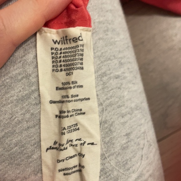 Wilfred (aritzia) silk tank top - Picture 5 of 5